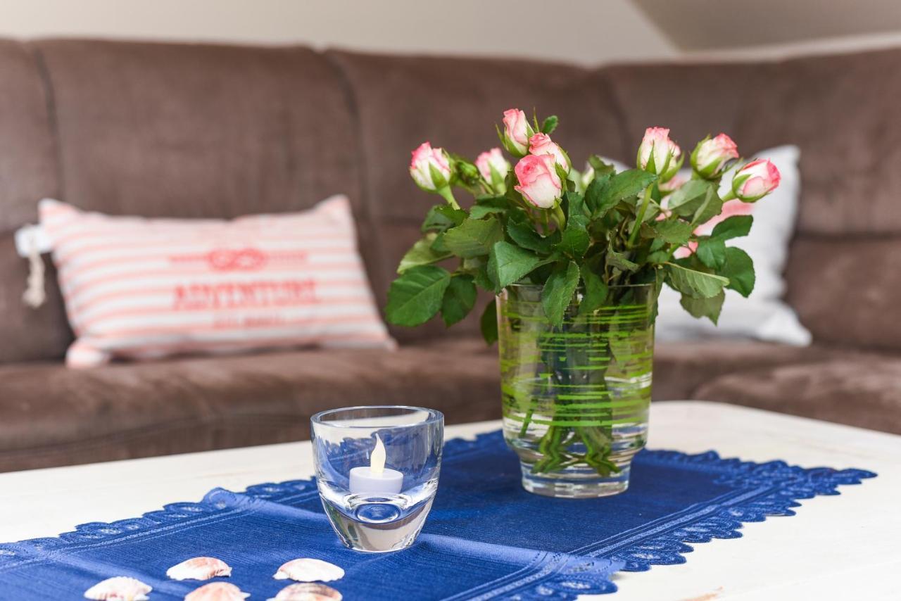 Ferienwohnung Haus Heimathafen Esens Luaran gambar