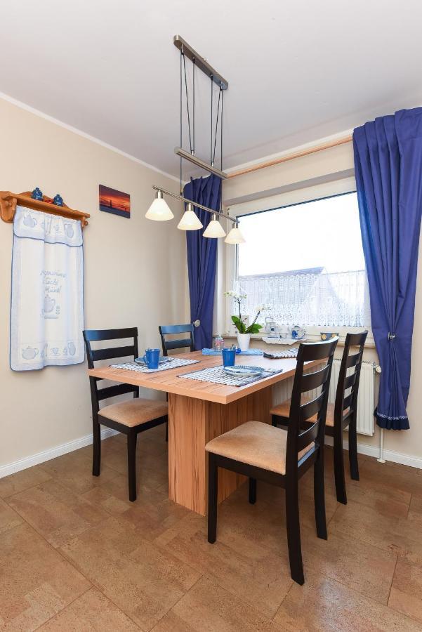 Ferienwohnung Haus Heimathafen Esens Luaran gambar
