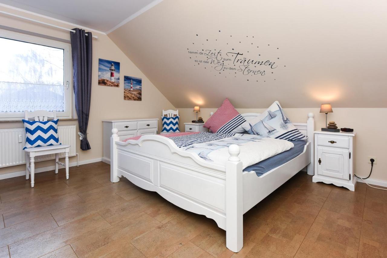 Ferienwohnung Haus Heimathafen Esens Luaran gambar