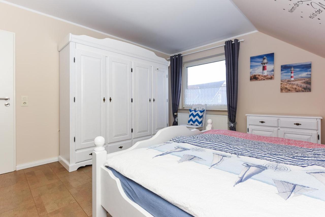 Ferienwohnung Haus Heimathafen Esens Luaran gambar