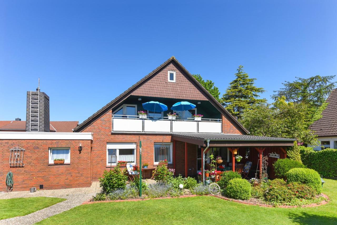 Ferienwohnung Haus Heimathafen Esens Luaran gambar